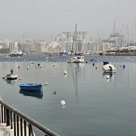 Gorgeous Appartamento Sliema
